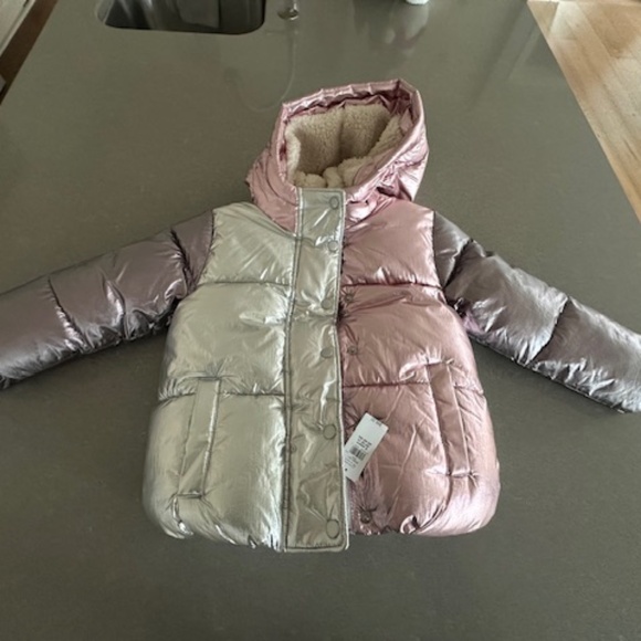 NWT- babyGap 5& Recycled Nylon Cozy Metallic Puffer Jacket Sherpa Lined